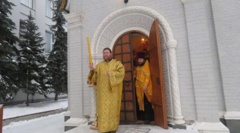 Крещение - у Храма (фото)